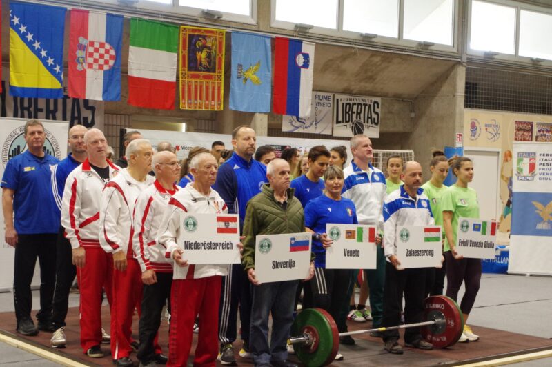 Aufstellung Eröffnung1